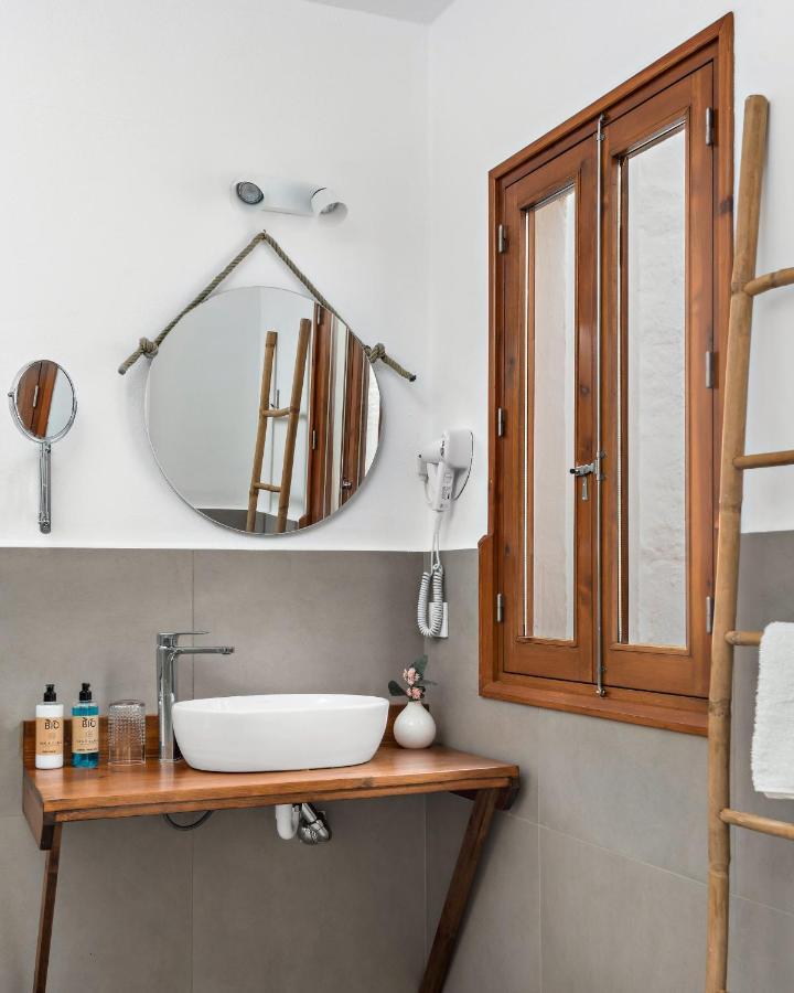 Hotel Boutique Ses 5 Claus Ciutadella  Exteriör bild