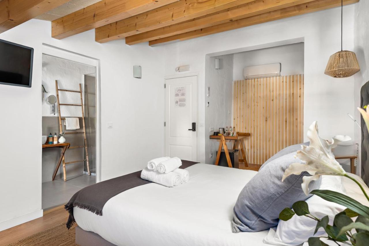 Hotel Boutique Ses 5 Claus Ciutadella  Exteriör bild