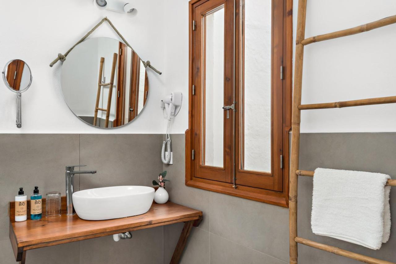 Hotel Boutique Ses 5 Claus Ciutadella  Exteriör bild
