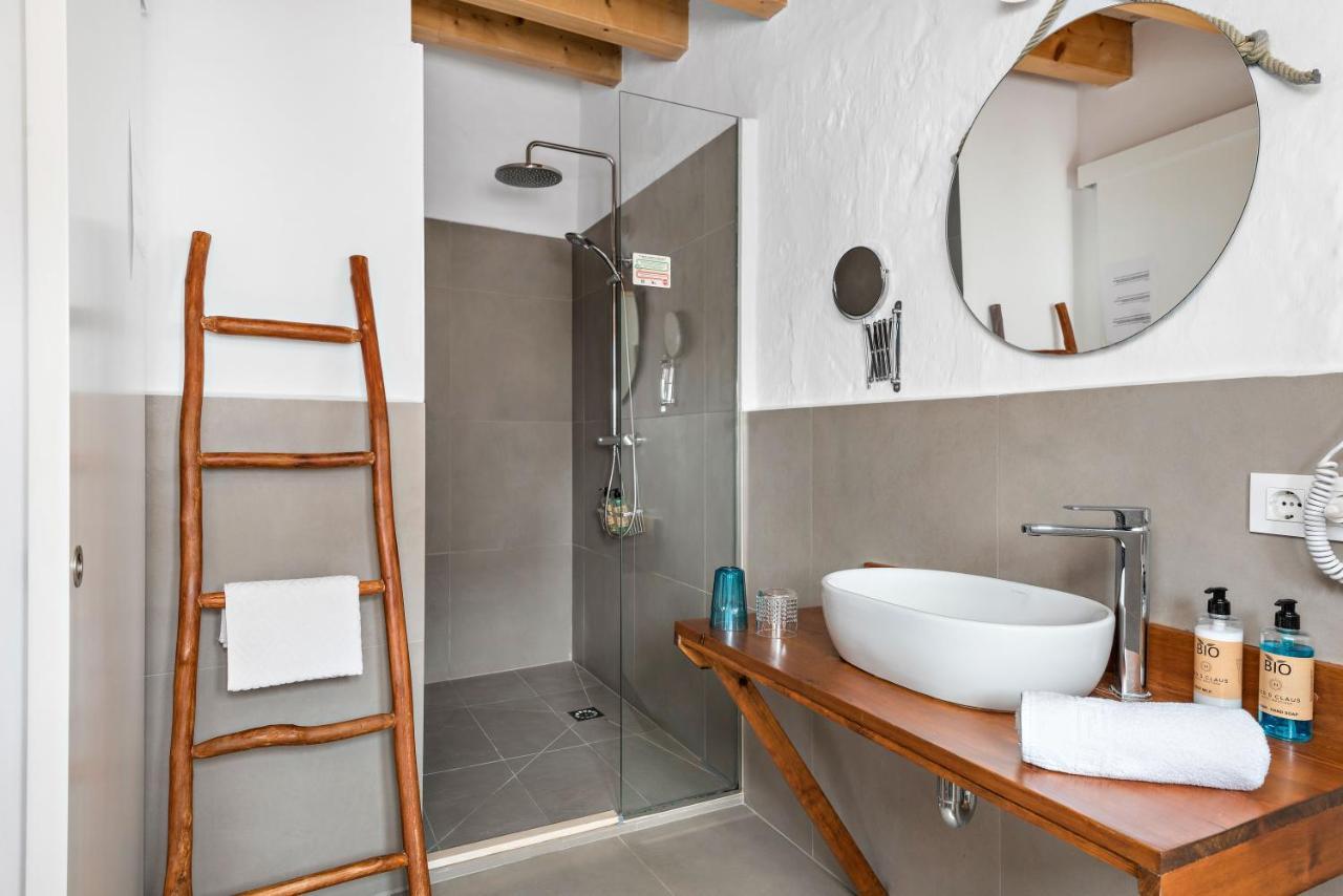 Hotel Boutique Ses 5 Claus Ciutadella  Exteriör bild